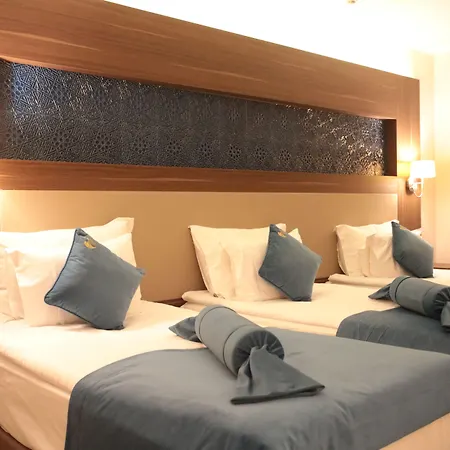 Otel Ramada Encore By Wyndham Selcuklu 3*