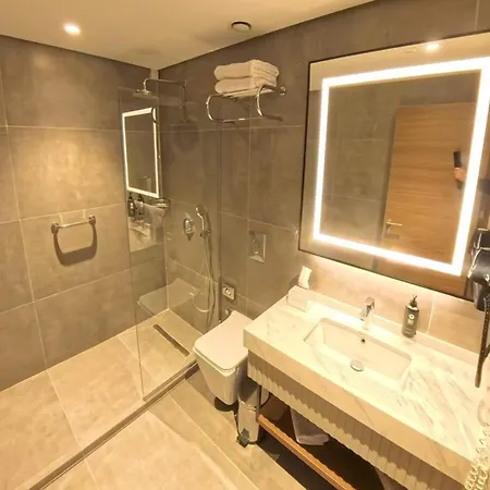 Ramada Encore By Wyndham Selcuklu Otel