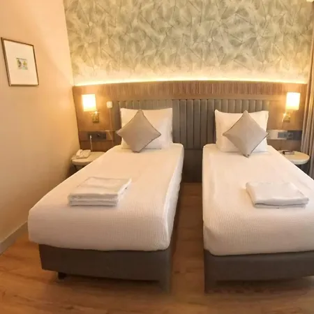 Ramada Encore By Wyndham Selcuklu Otel 3*