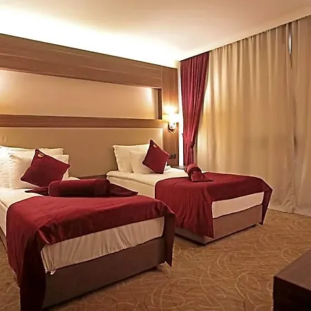 Ramada Encore By Wyndham Selcuklu Hotel 3*