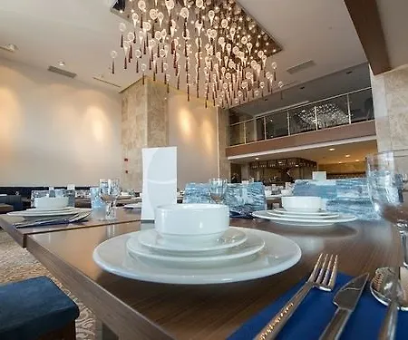 Ramada Encore By Wyndham Selcuklu Otel 3*