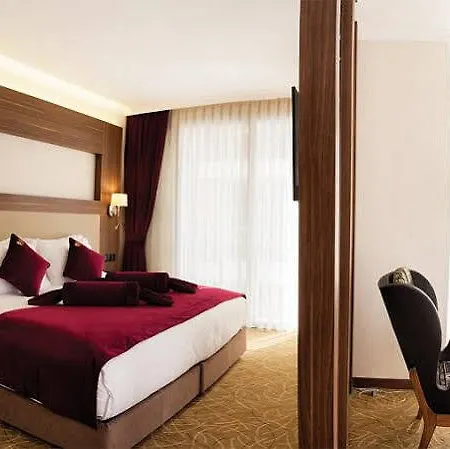 Otel Ramada Encore By Wyndham Selcuklu 3*
